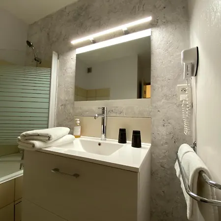 Hotel Logis Medieval, Montelimar Nord