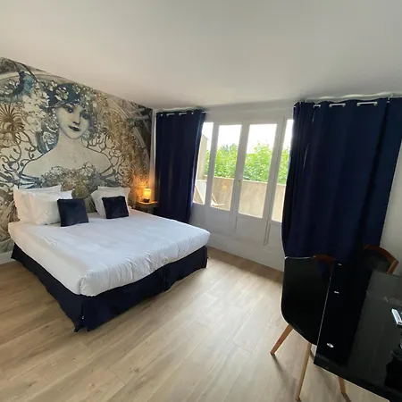 酒店 Logis Medieval, Montelimar Nord 3*