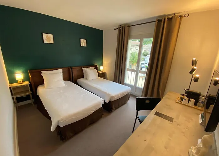 Logis Medieval, Montelimar Nord 호텔 3*