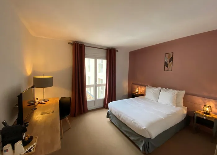 호텔 Logis Medieval, Montelimar Nord 로슈마우르
